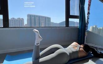 微密圈 - 120斤的小王同学的私拍合集：我们该不该认真看这一系列纯白呢？