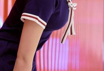 装修工与艺术的碰撞：爱丝写真说说太多了