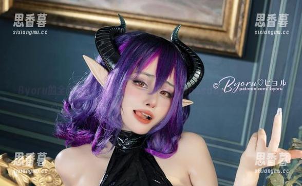 Byoru的全套系列：那双深邃眼神的WednesdayAddams图集