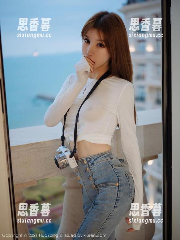 HuaYang花漾 - 张思允Nice护士主题图集，明明在工作，眼神却让我想多了。
