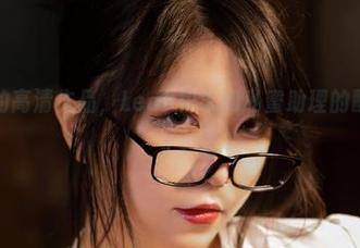 图库里的高清作品，Leah梓未和私蜜助理的配合，绝了！