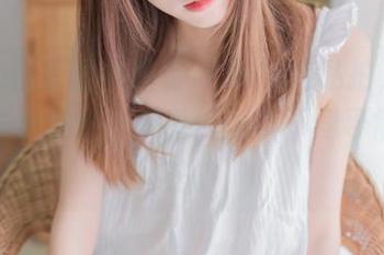 喵糖映画原图竟然有JK妹妹的私拍，搁这儿一些小细节，似乎闪烁着不同寻常的光芒。