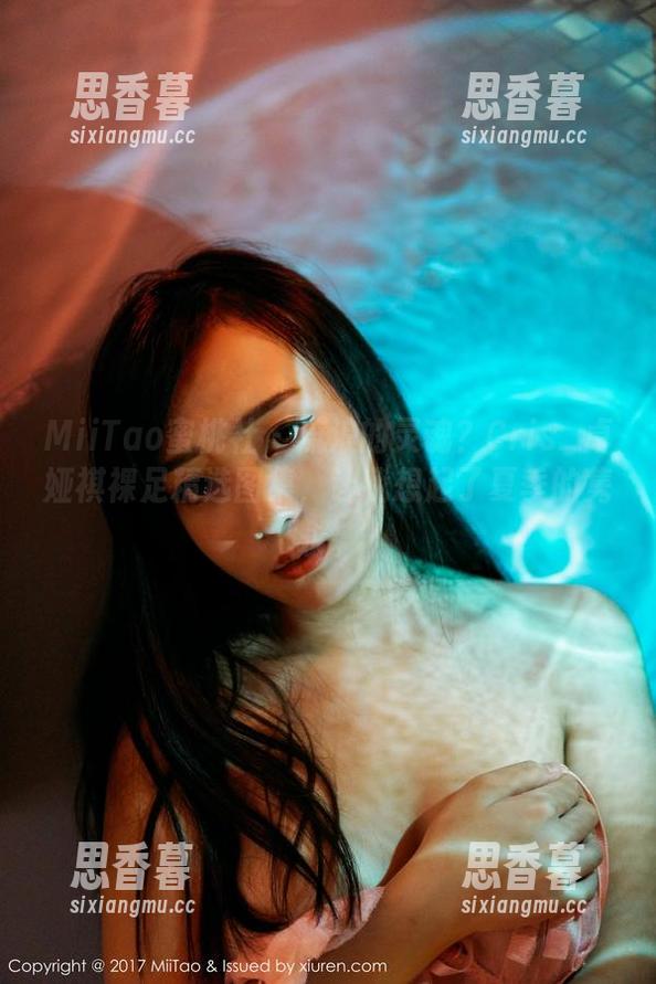 MiiTao蜜桃社 - 流浪的灵魂？Cris_卓娅祺裸足精选图集，让我想起了夏季的隽永。