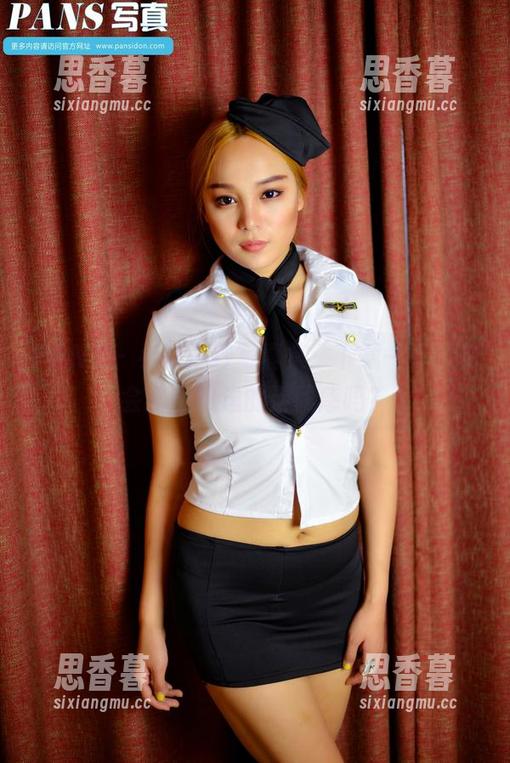 PANS - 小秋婚纱写真集：下载一下，你会爱上飘逸的素雅感吗？