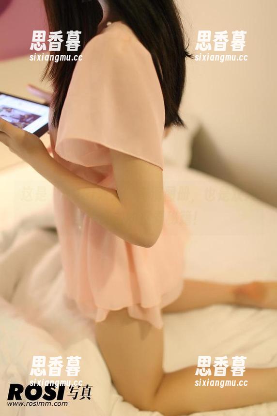 这是“ROSI双人”高清图册，也是双人合拍必备的捉弄秘籍！