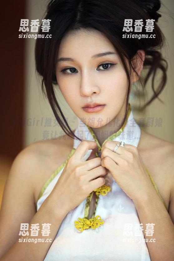 TuiGirl推女郎 - 当胡允儿化身全套厨娘，竟让我想起了妈妈的味道...