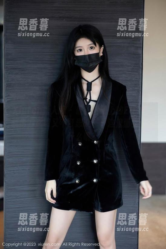 Xiuren秀人网 - 最新图册上的Elise谭晓彤，透明又不可思议——这里面到底有什么呢？