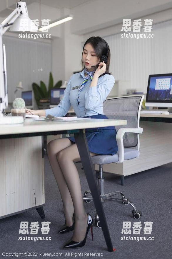 Xiuren秀人网 - Jennifer小若照出居家的各种姿态，不小心勾起我对家的向往！