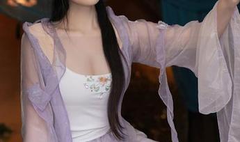 Xiuren秀人网 - 晚上的网盘时间—追逐周慕汐的长腿梦