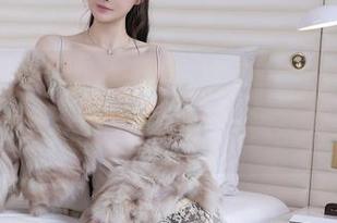 Xiuren秀人网 - 最新裤里丝合集，林文文yooki在这里，不会让你失望的吧？