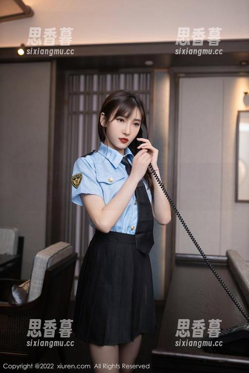 Xiuren秀人网 - 将青春锁在校服里，欧阳妮娜娜的美图图包不负这段时光！
