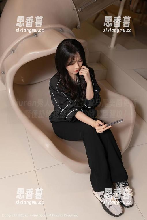 Xiuren秀人网 - 沈佳熹双马尾美图更新，顺便扔给我那些不搭的发型建议！