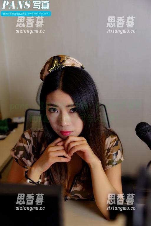 pans - 这就是传说中的：Kiki的白衬衫和网盘下载的不可告人之事！