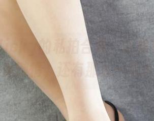 丽柜 - Vicky的私拍合集，让我觉得穿睡衣不止是懒惰，还有那么一点小忐忑！