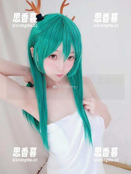 哇！名濑弥七的最新浴缸写真，湿漉漉的感觉真舒服。