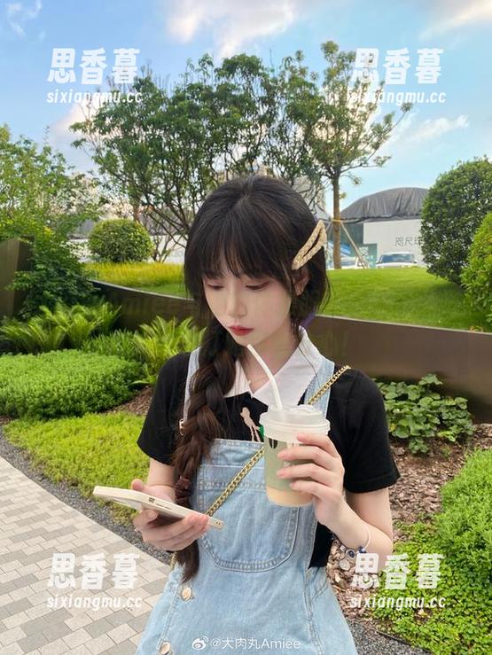 大肉丸Amiee与她的体操服，原图作品集！我敢打赌你会分心！
