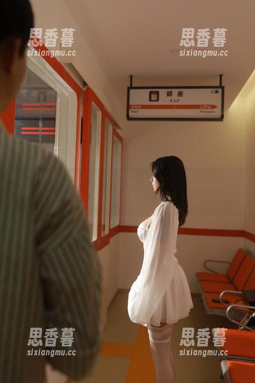 谁需要图集呢？奈汐酱Nice兔女郎图的戏码，图库里的下载还是那么香？
