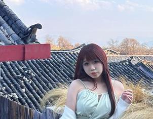 校园作品:宝儿mysterial与校园植物的神奇‘对话’,图库里的绿意盎然!