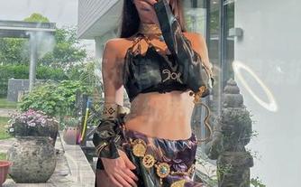 微密圈 - 不看不知道，小玉吃果冻护士写真竟然是壁纸界的黑马。