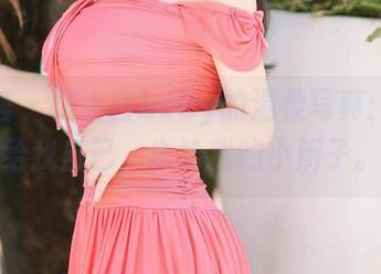 尤蜜荟 - 樱小白baby的温柔写真:分享给我自己,也给我的小辫子。