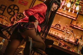看希希_啾和她的魅魔双人如何在照片中默契满分