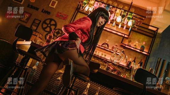 看希希_啾和她的魅魔双人如何在照片中默契满分