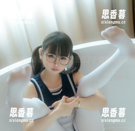 说说幼水铃衣的日常，像是捡了个特出的美图和图包
