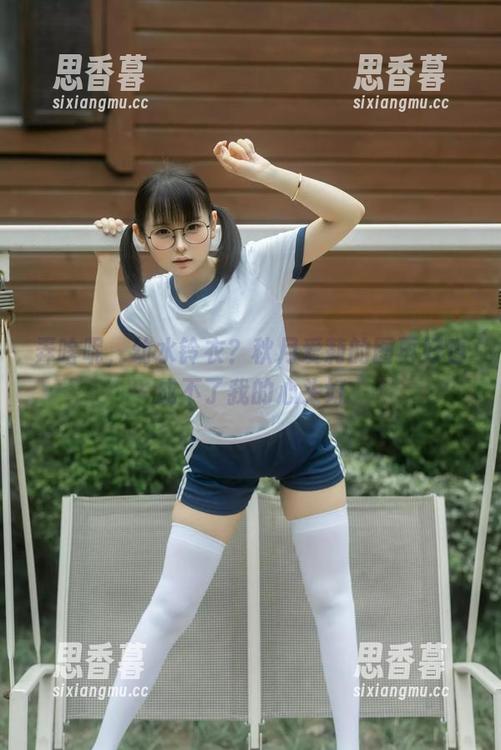 弄啥呢，幼水铃衣？秋月爱莉的图再好也成不了我的心头好