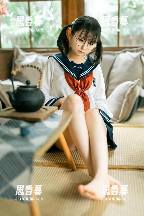 兔子洞里的奇遇：幼水铃衣cos初音未来，资源好到你不敢相信！