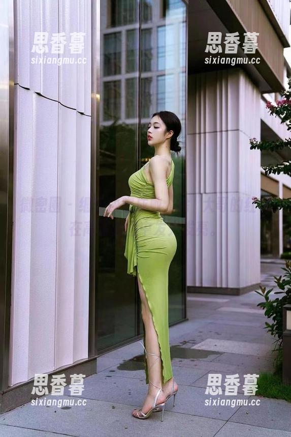 微密圈 - 细节决定成败，徐珺大哥的红裙在高清套图中发光发亮。