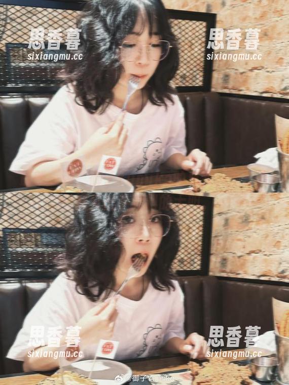 最新一弹：御子Yumiko的皮衣，些许张扬又出乎意料的大胆。