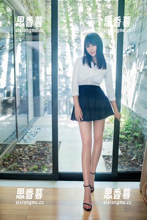 推女郎 - 关注夏婉婉，下载她的写真集，家里马上多了个女神的气息！