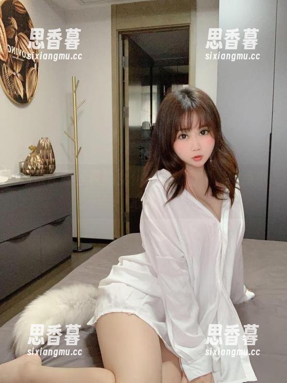 是依酱呀呈现的女仆，定制图集，带点小心思