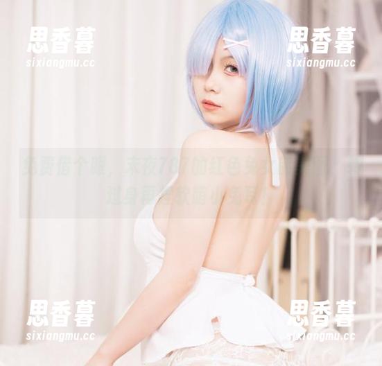 免费借个眼，末夜787的红色兔女郎美图，转过身再捏软萌小兔耳！