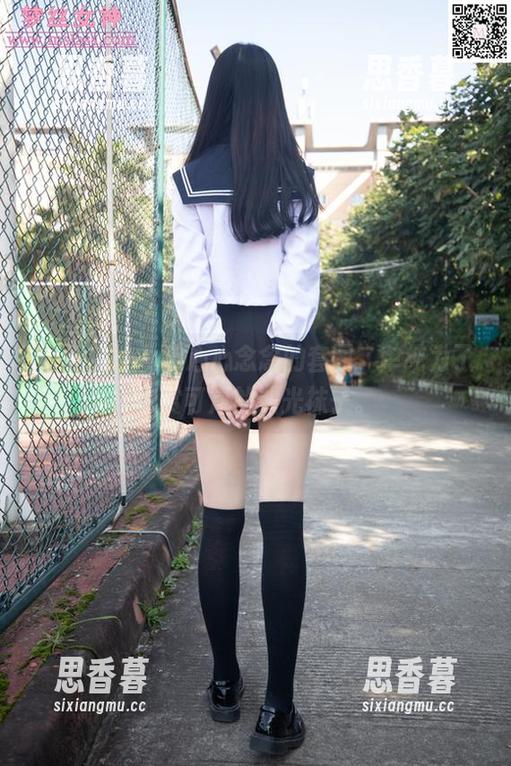 梦丝女神 - 我心心念念的套图，单纯为了欣赏可岚的油光袜子。