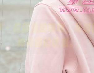 梦丝女神 - 校服里的晓晓，私房图包竟有种闷骚的诱惑。