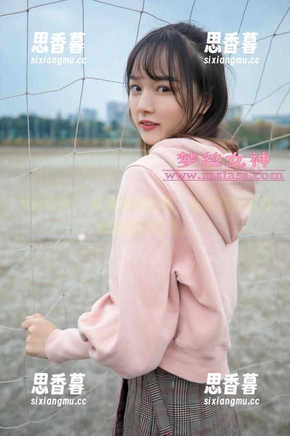 梦丝女神 - 校服里的晓晓，私房图包竟有种闷骚的诱惑。