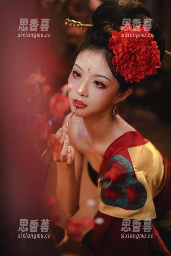 仗着沧霁桔梗的修女cos，图册里的温柔暴力