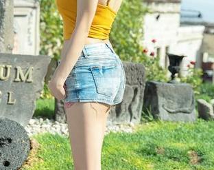 爱蜜社 – 下载小热巴的夏日写真集，顺便捎走一缕阳光？