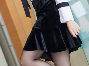 爱蜜社 - 莉莉Lily的双马尾写真合集：我是不是该舔屏？