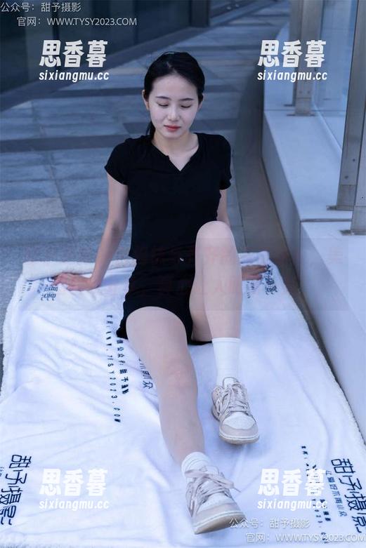 甜予摄影 - 白棉袜与齐齐的完美结合，美图呈现分享，真心让人眼前一亮！