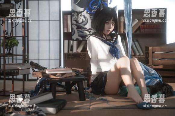 碧蓝航线上的塔什干，矢量鱼的写真让我欲罢不能！