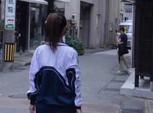 秀人网 – 市集不逛，mini米妮和她无圣光的户外图集：这谁敢说没有趣？