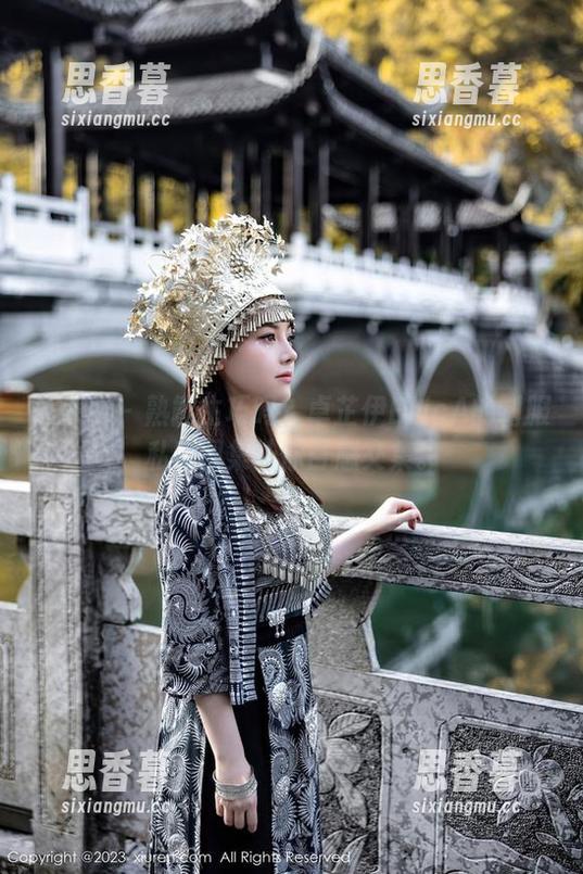 秀人网 - 熟能生巧吗？卓芷伊EricA的制服私房图集让你百感交集。