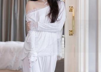 秀人网 - 周于希Sally:这牛仔裤穿上网络,图片都想逃跑!