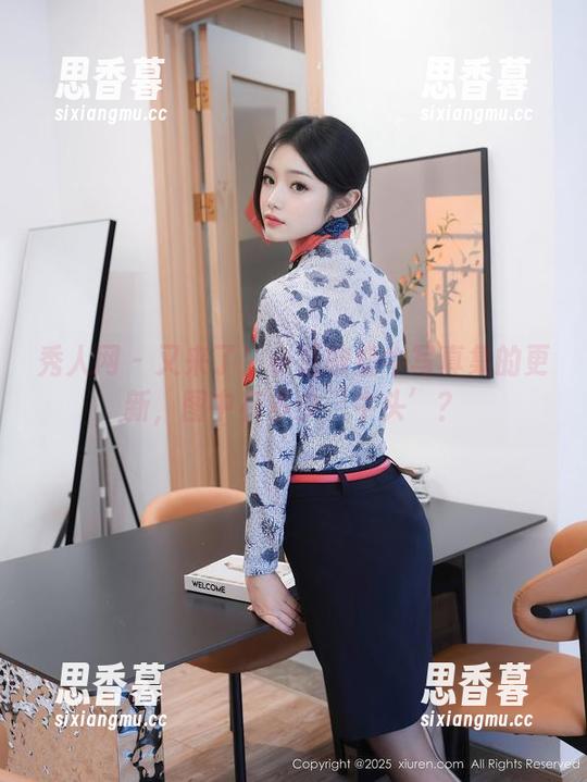 秀人网 - 又来了！小嘉敏奶牛写真集的更新，图中有多少‘牛头’？