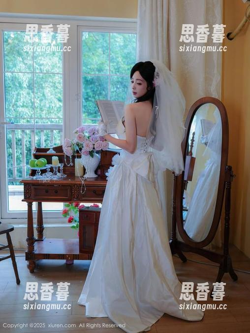 秀人网 - 呃，这就是汁汁的双人写真，下载一试，别想太多！
