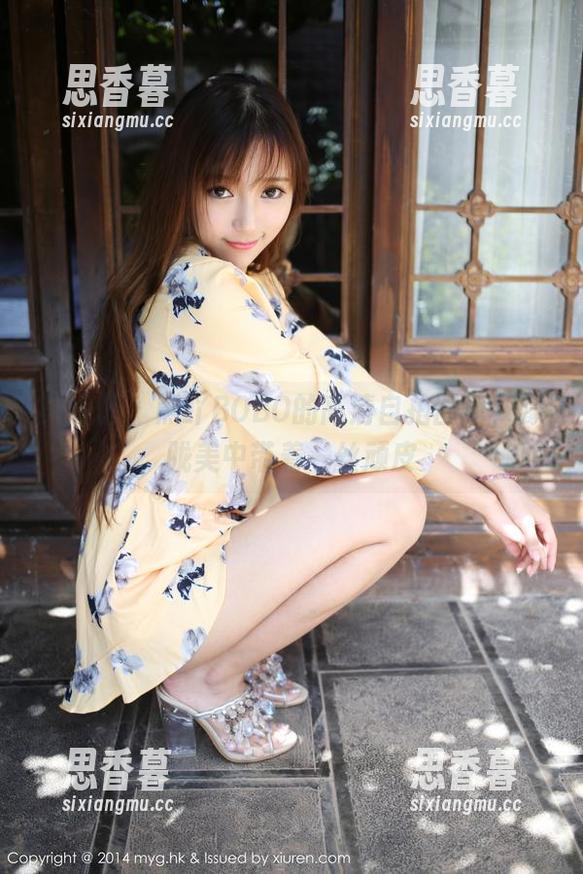 美媛馆 - 熊吖BOBO的高清自拍图包，朦胧美中带着一丝顽皮