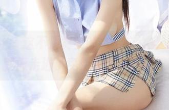 蜜桃社 - 这不是真实的木奈奈，穿上皮衣就像走进了免费美图的画册！