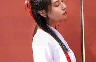 蜜桃社 – 这泳装资源真妙，让雪飞像夏天里的微风，轻轻拂过。